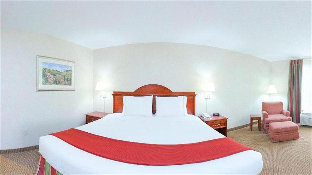 Holiday Inn Express Hotel & Suites Bowling Green By Ihg Esterno foto