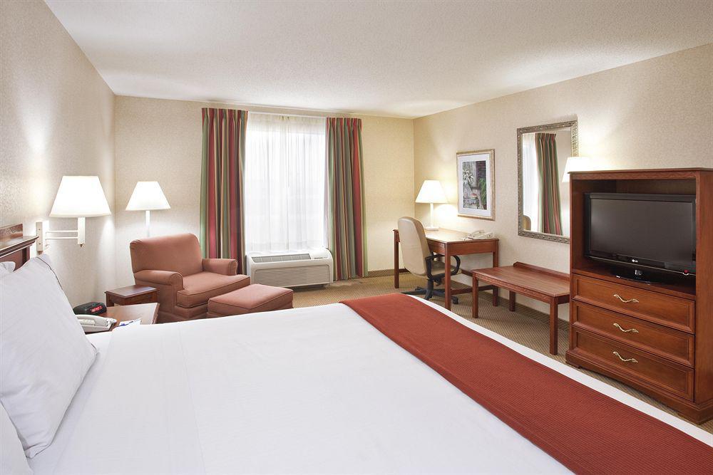 Holiday Inn Express Hotel & Suites Bowling Green By Ihg Camera foto