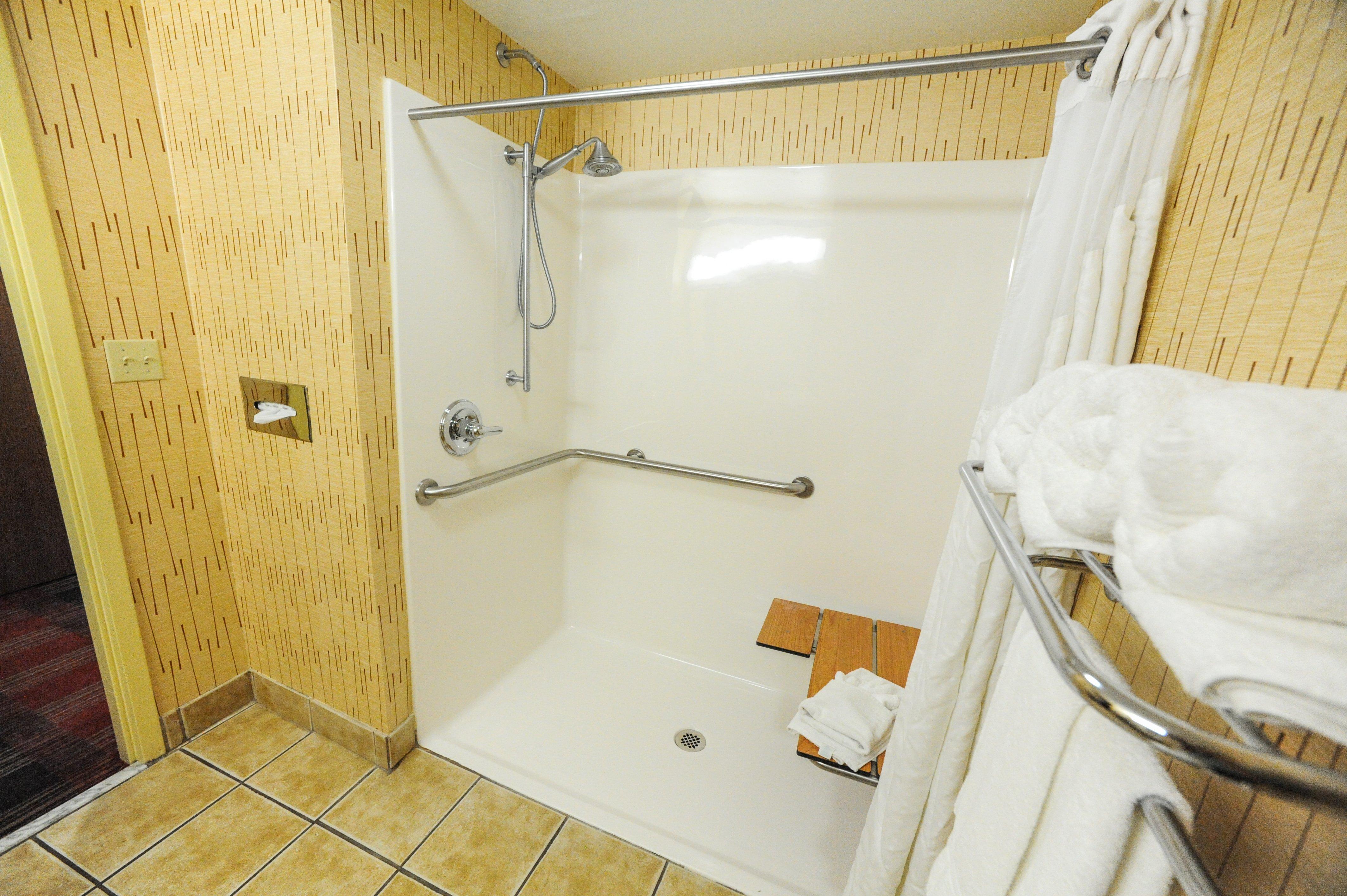 Holiday Inn Express Hotel & Suites Bowling Green By Ihg Esterno foto