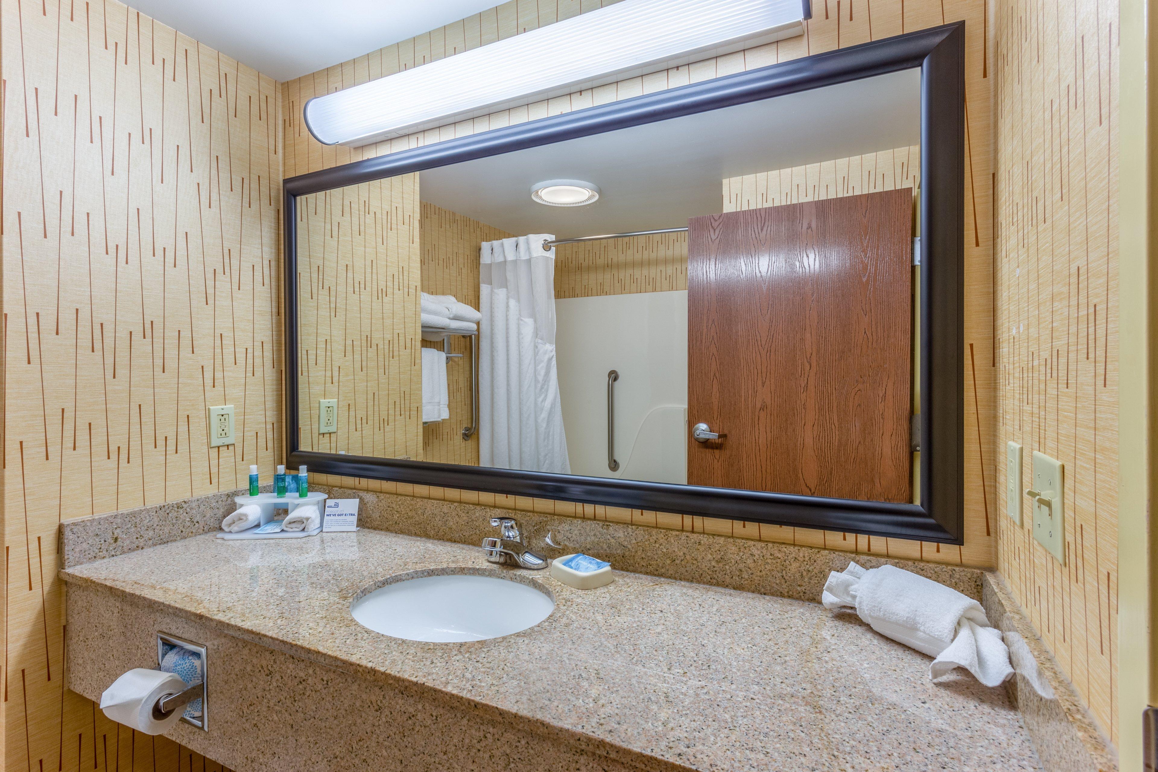 Holiday Inn Express Hotel & Suites Bowling Green By Ihg Esterno foto