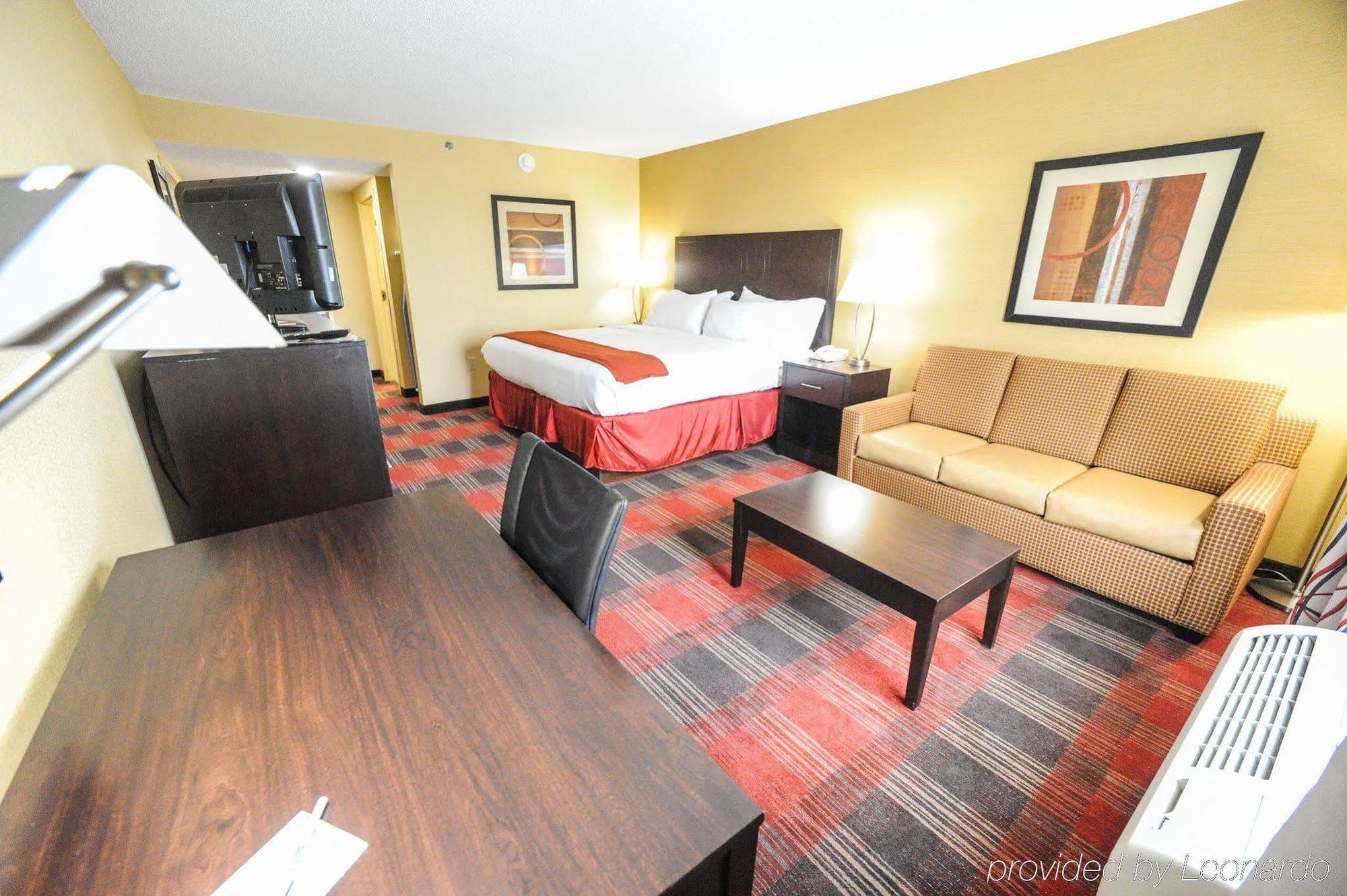Holiday Inn Express Hotel & Suites Bowling Green By Ihg Esterno foto
